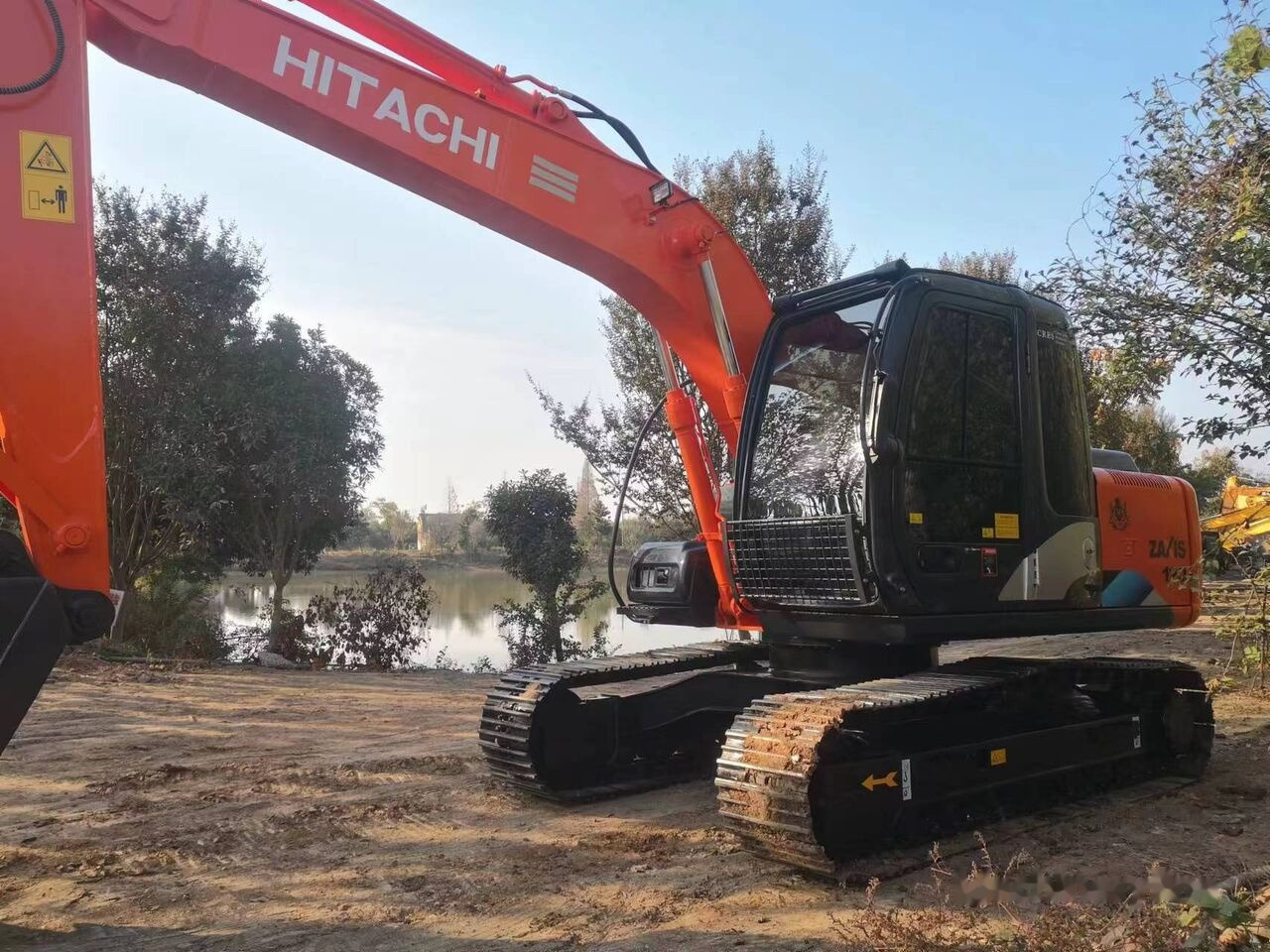 Hitachi ZX120 - Excavadora de cadenas: foto 4 Hitachi ZX120 - Excavadora de cadenas: foto 4
