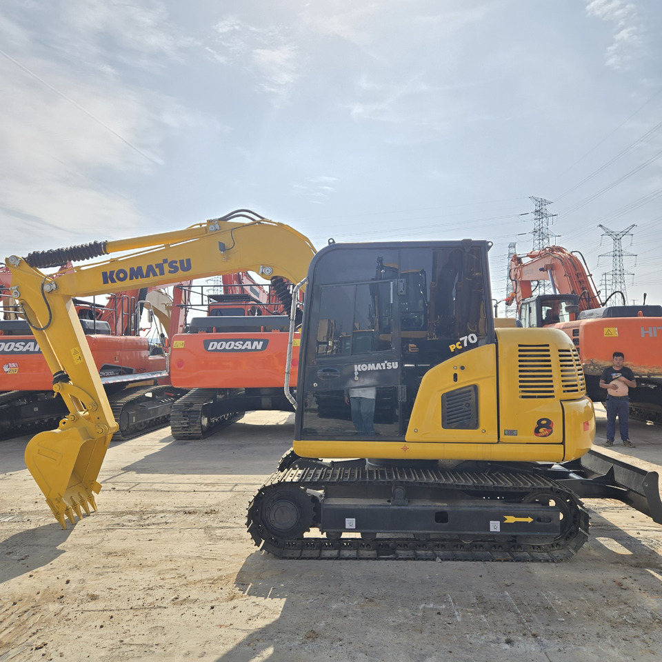 KOMATSU PC70-8 - Miniexcavadora: foto 4 KOMATSU PC70-8 - Miniexcavadora: foto 4