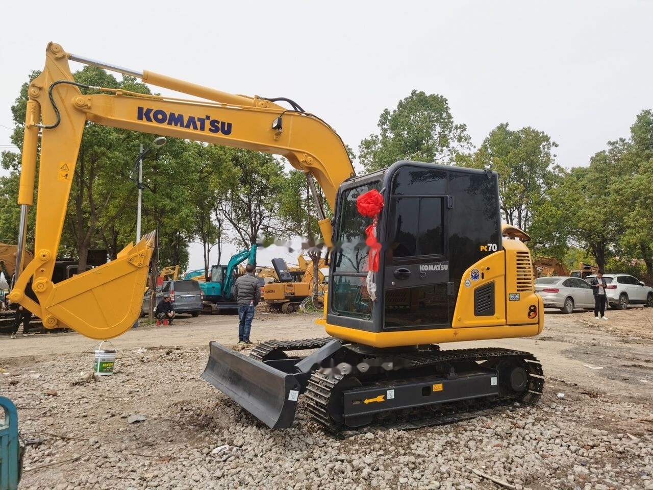 Komatsu PC70-8 - Excavadora de cadenas: foto 3 Komatsu PC70-8 - Excavadora de cadenas: foto 3