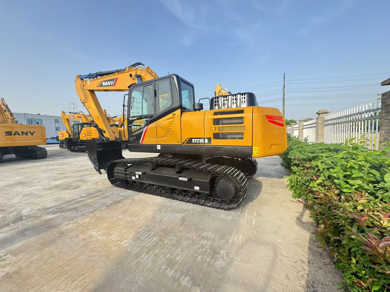 SANY SY215 - Excavadora de cadenas: foto 1 SANY SY215 - Excavadora de cadenas: foto 1
