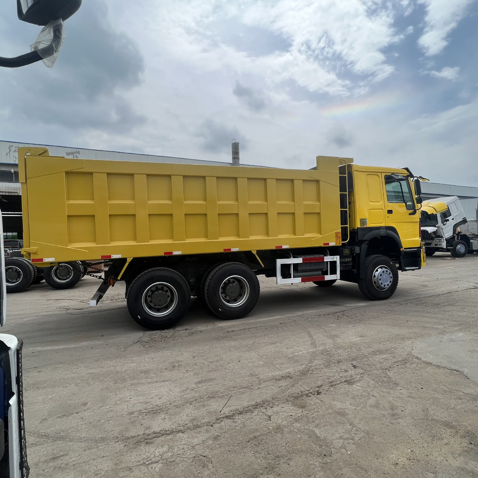 SINOTRUK HOWO 6x4 - Camión volquete: foto 5 SINOTRUK HOWO 6x4 - Camión volquete: foto 5