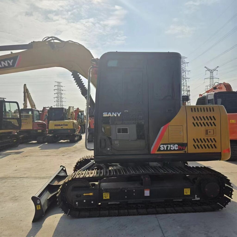 Sany SY75C - Excavadora de cadenas: foto 1 Sany SY75C - Excavadora de cadenas: foto 1