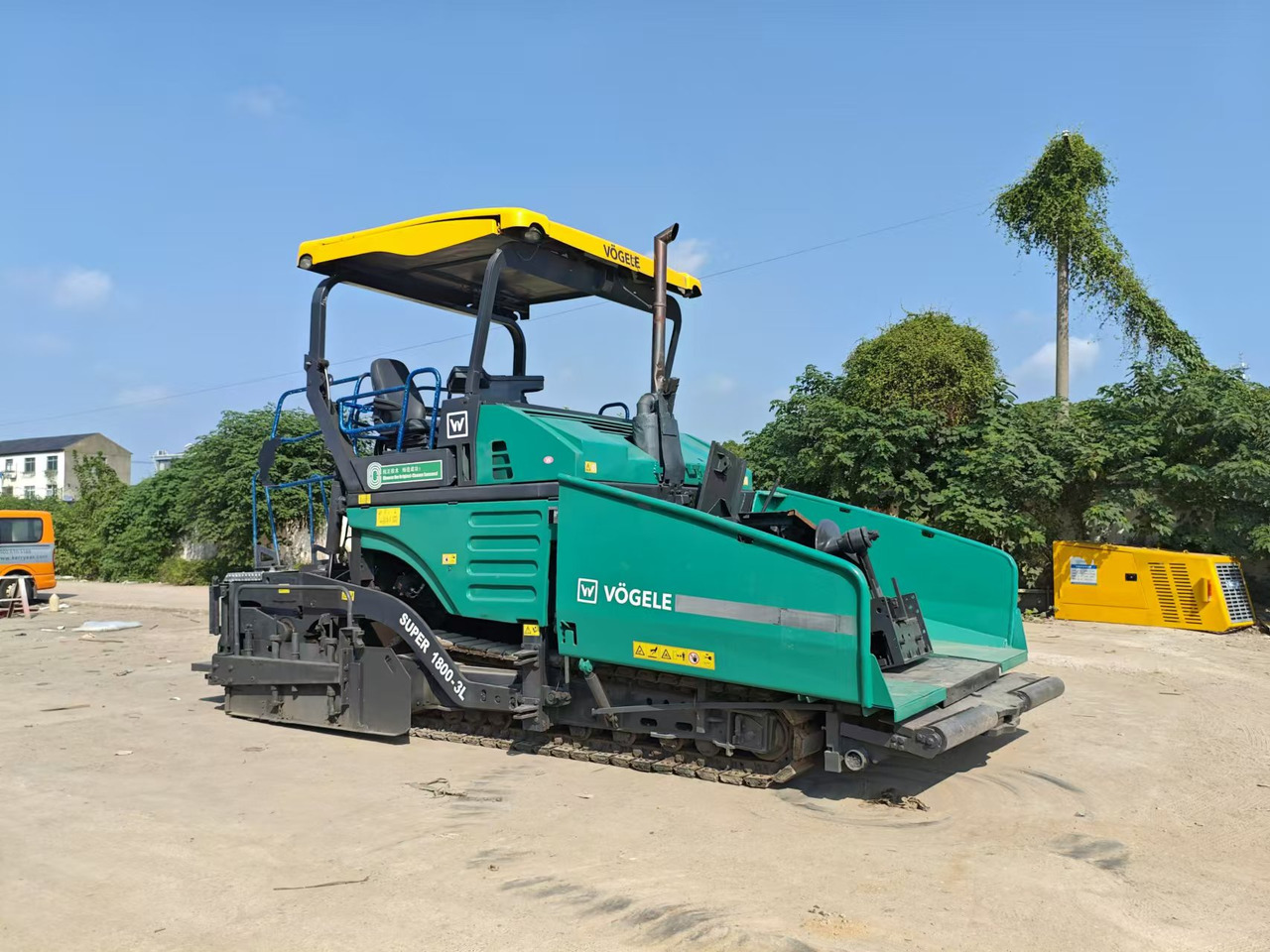 VOGELE 1800-3L - Pavimentadora de asfalto: foto 1 VOGELE 1800-3L - Pavimentadora de asfalto: foto 1