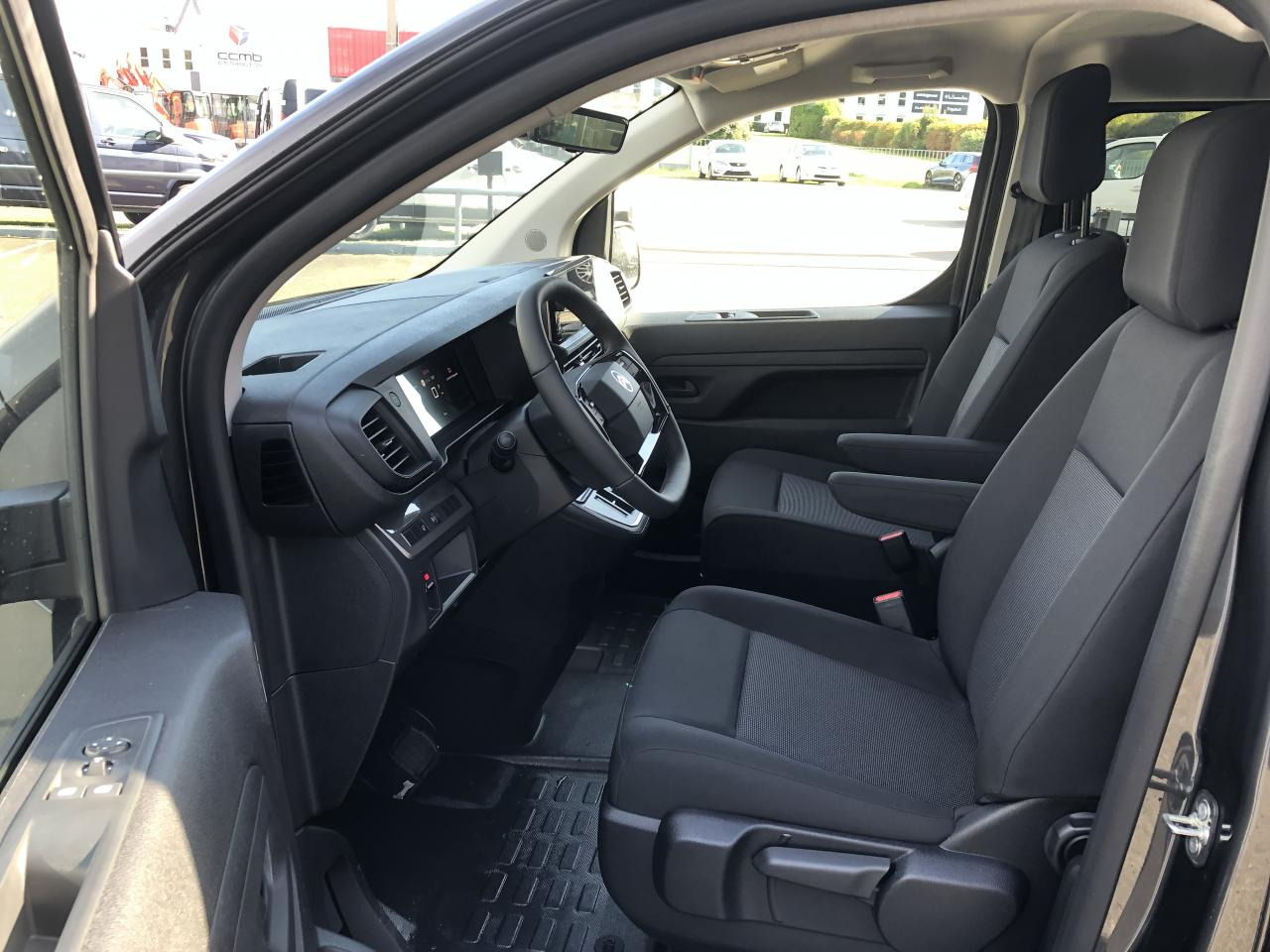 CITROEN Jumpy XL 2.0 BlueHDi - 180 S&S - BV EAT8 III CABINE APPROFONDIE Cabine approfondie Fixe PHASE 2 - Furgón: foto 5 CITROEN Jumpy XL 2.0 BlueHDi - 180 S&S - BV EAT8 III CABINE APPROFONDIE Cabine approfondie Fixe PHASE 2 - Furgón: foto 5