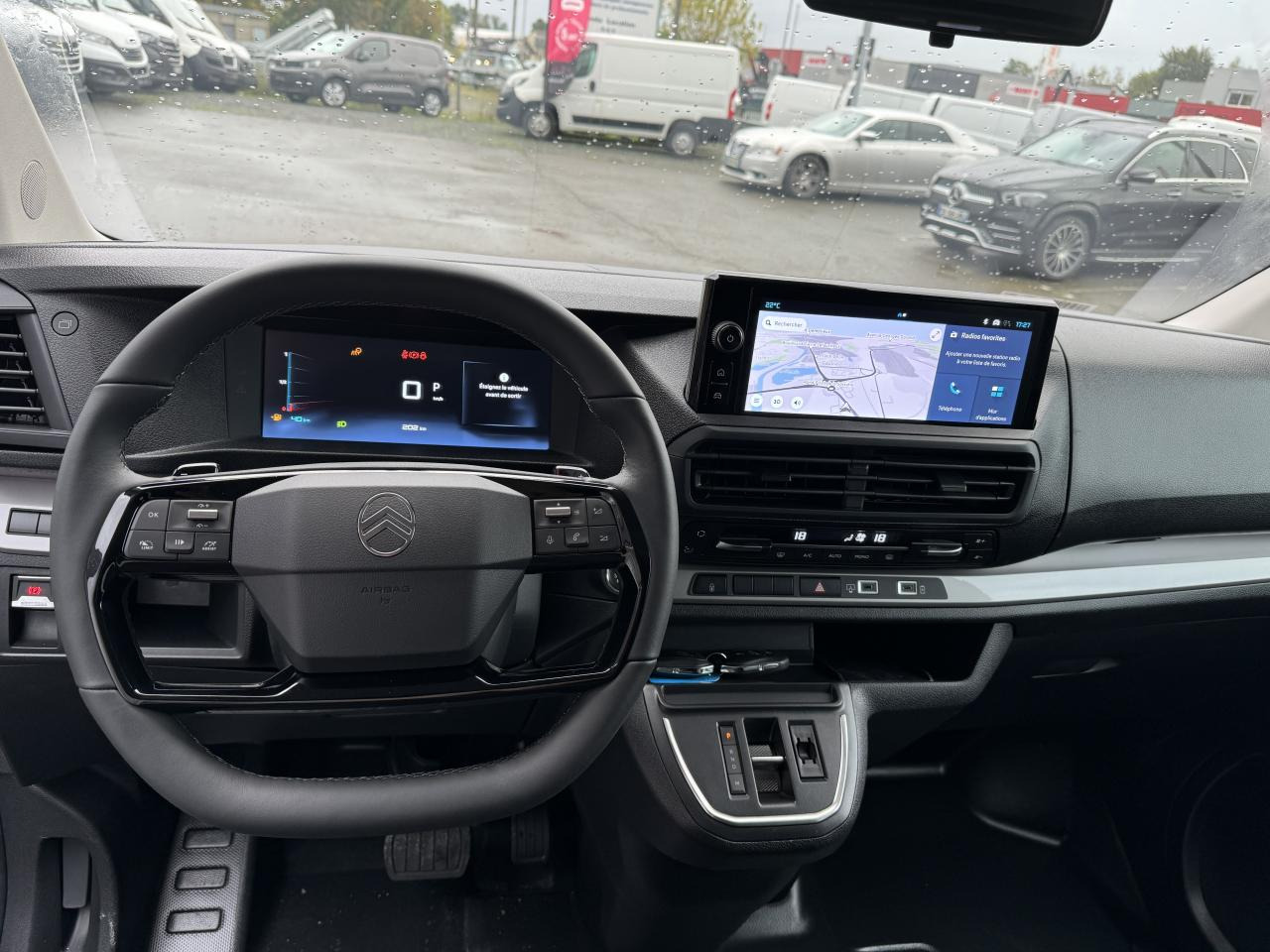 CITROEN jumpy M 2.0 BLUEHDI 180 S S EAT8 DOUBLE CABINE 5 PLACES - Furgón: foto 3 CITROEN jumpy M 2.0 BLUEHDI 180 S S EAT8 DOUBLE CABINE 5 PLACES - Furgón: foto 3