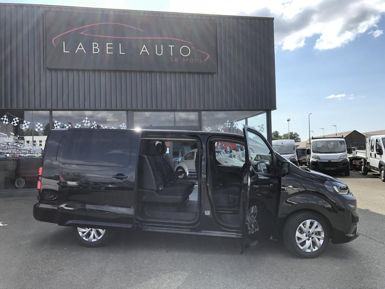 FIAT SCUDO XL 2.0 HDI 180CH EAT-8 CABINE APPROFONDIE 5 PLACES - Furgón: foto 1 FIAT SCUDO XL 2.0 HDI 180CH EAT-8 CABINE APPROFONDIE 5 PLACES - Furgón: foto 1