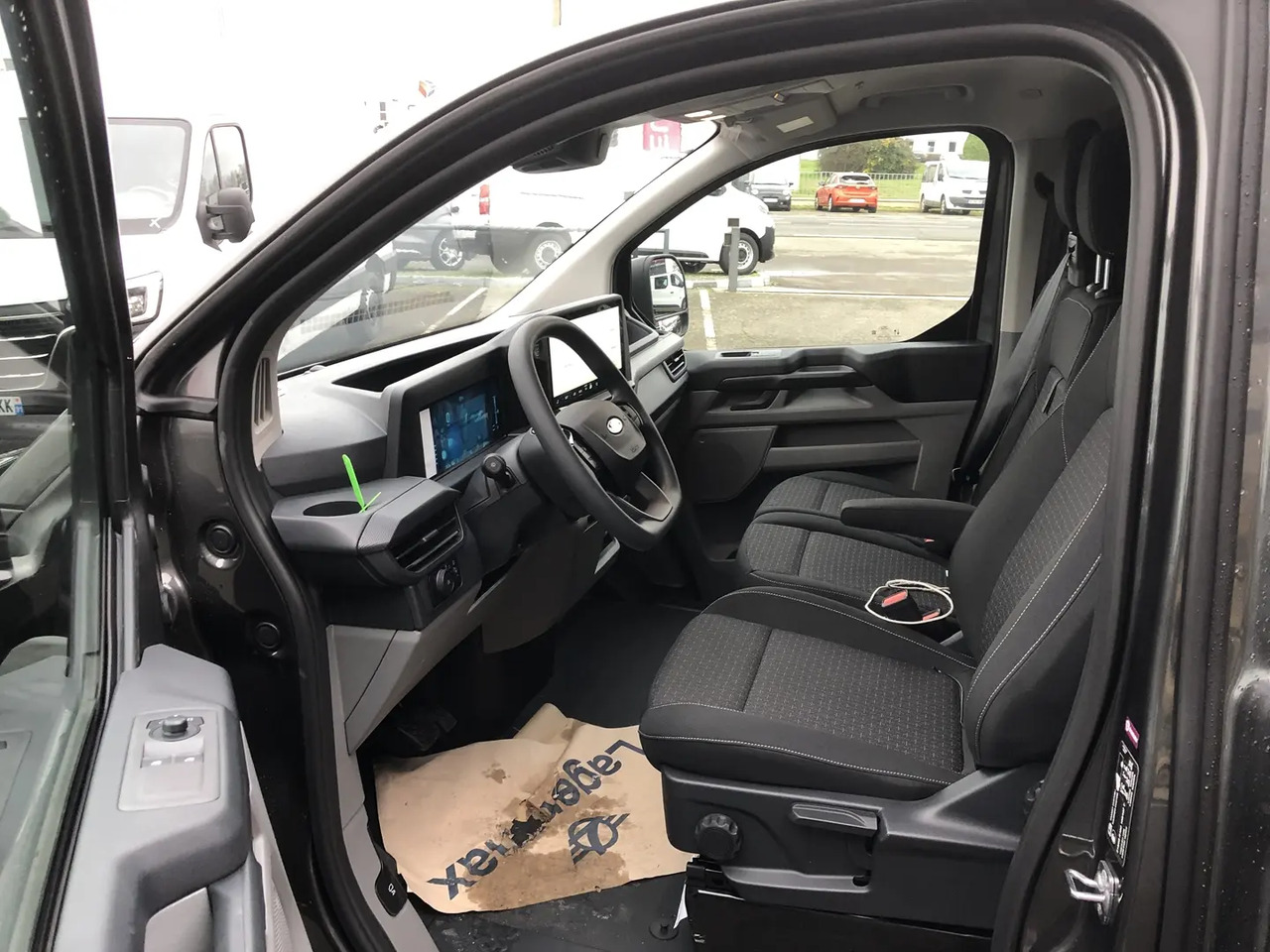Ford Transit Custom 320 L2H1 2.0 ECOBLUE 170CH TREND BVA8 - Furgón: foto 4 Ford Transit Custom 320 L2H1 2.0 ECOBLUE 170CH TREND BVA8 - Furgón: foto 4
