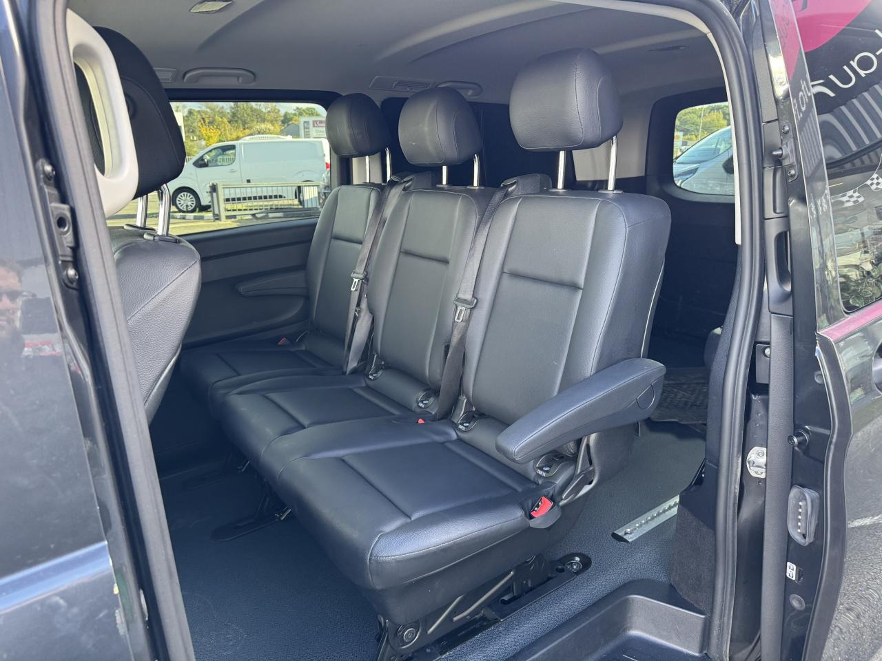 MERCEDES Vito MIXTO Extra Long 3.05t 119 CDI BlueEfficiency - BVA 9G-Tronic Propulsion MIXTO - BM 447 first - Furgón: foto 4 MERCEDES Vito MIXTO Extra Long 3.05t 119 CDI BlueEfficiency - BVA 9G-Tronic Propulsion MIXTO - BM 447 first - Furgón: foto 4