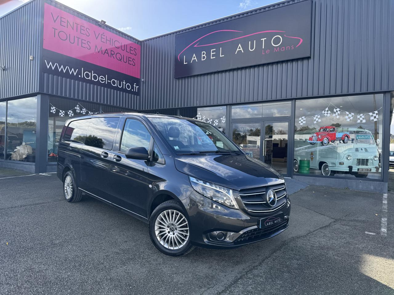 MERCEDES Vito MIXTO Extra Long 3.05t 119 CDI BlueEfficiency - BVA 9G-Tronic Propulsion MIXTO - BM 447 first - Furgón: foto 2 MERCEDES Vito MIXTO Extra Long 3.05t 119 CDI BlueEfficiency - BVA 9G-Tronic Propulsion MIXTO - BM 447 first - Furgón: foto 2