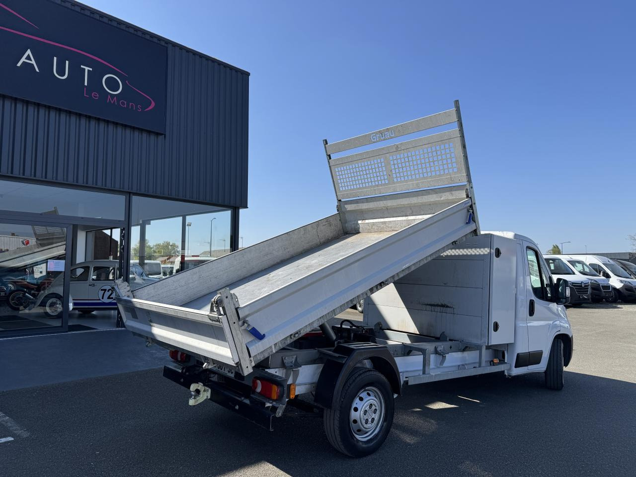 OPEL Movano 3.5t L2.2 BlueHDi Maxi 140CH BENNE COFFRE - Furgoneta basculante: foto 4 OPEL Movano 3.5t L2.2 BlueHDi Maxi 140CH BENNE COFFRE - Furgoneta basculante: foto 4