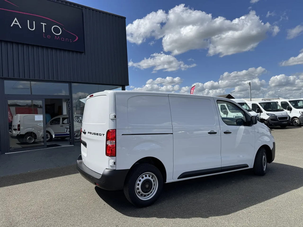 Peugeot Expert M 2.0 BLUEHDI 145CH PACK PREMIUM CONNECT - Furgón: foto 5 Peugeot Expert M 2.0 BLUEHDI 145CH PACK PREMIUM CONNECT - Furgón: foto 5