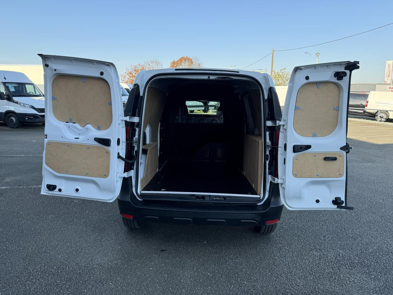 RENAULT EXPRESS 1.5 DCI 95CH CONFORT - Furgón: foto 3 RENAULT EXPRESS 1.5 DCI 95CH CONFORT - Furgón: foto 3