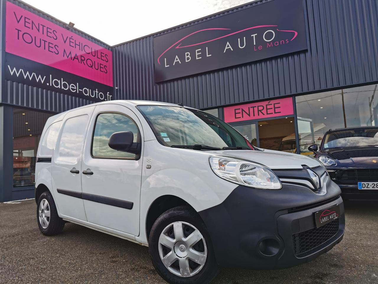 RENAULT Kangoo L1 1.5 Energy dCi - 80 II EXPRESS FOURGON Générique PHASE 2 - Furgón: foto 1 RENAULT Kangoo L1 1.5 Energy dCi - 80 II EXPRESS FOURGON Générique PHASE 2 - Furgón: foto 1
