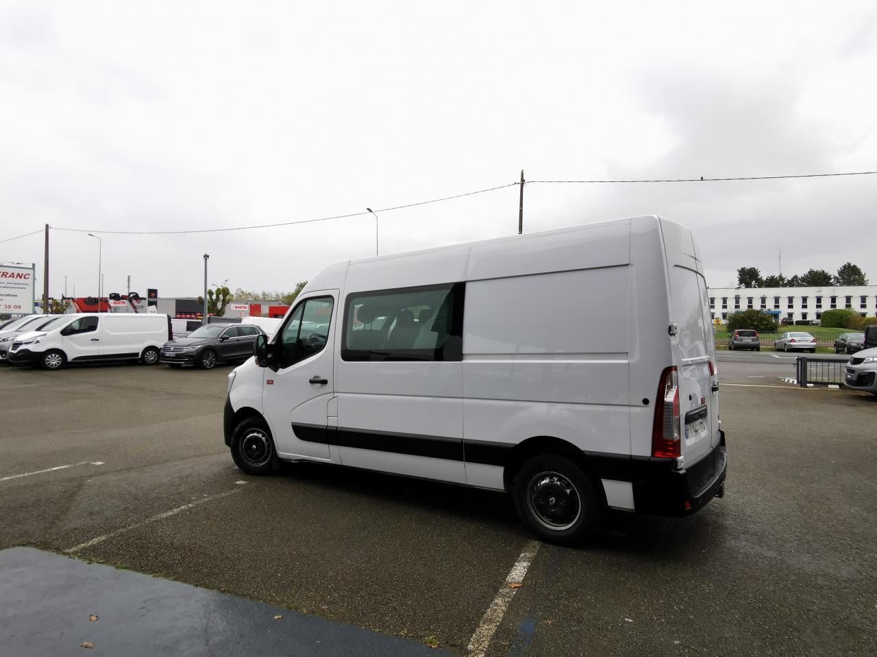 Furgón RENAULT Master Grand Confort F3500 L2H2 2.3 Blue dCi - 150  III CABINE APPROFONDIE Cabine approfondie L2H2 T: foto 9