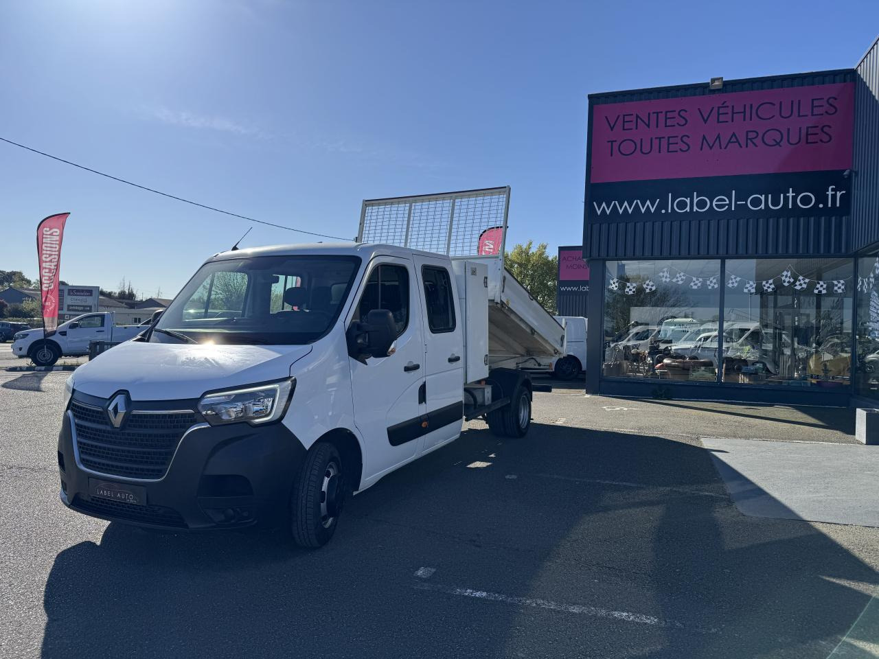 Leasing de  Renault Master combi RENAULT 3T5 BENNE + COFFRE RJ DOUBLE CABINE 6 PL 2.3 DCI 130 CH CONFORT + GPS + REGUL + CLIM Renault Master combi RENAULT 3T5 BENNE + COFFRE RJ DOUBLE CABINE 6 PL 2.3 DCI 130 CH CONFORT + GPS + REGUL + CLIM: foto 6
