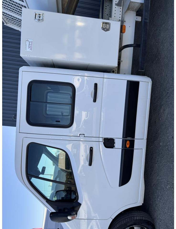 Leasing de  Renault Master combi RENAULT 3T5 BENNE + COFFRE RJ DOUBLE CABINE 6 PL 2.3 DCI 130 CH CONFORT + GPS + REGUL + CLIM Renault Master combi RENAULT 3T5 BENNE + COFFRE RJ DOUBLE CABINE 6 PL 2.3 DCI 130 CH CONFORT + GPS + REGUL + CLIM: foto 18