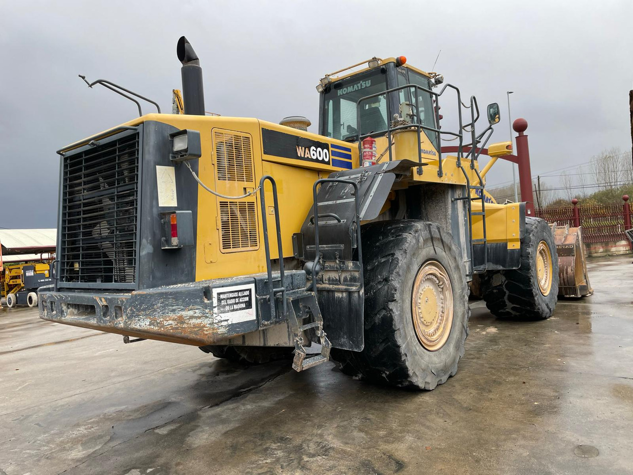 KOMATSU WA600-6 - Cargadora de ruedas: foto 4 KOMATSU WA600-6 - Cargadora de ruedas: foto 4
