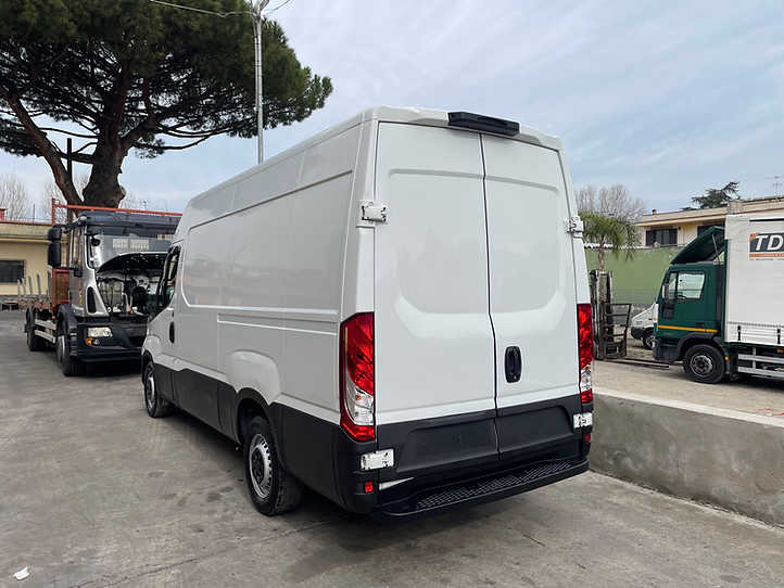 IVECO DAILY FURGONE - Furgón: foto 4 IVECO DAILY FURGONE - Furgón: foto 4
