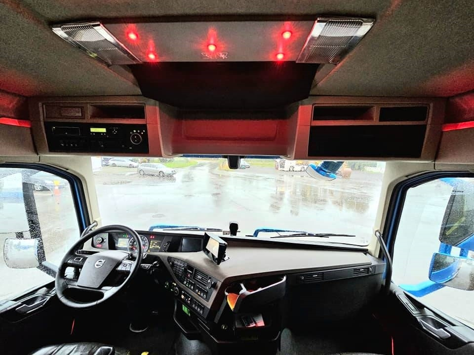 Camión volquete Volvo FH 16 750: foto 35