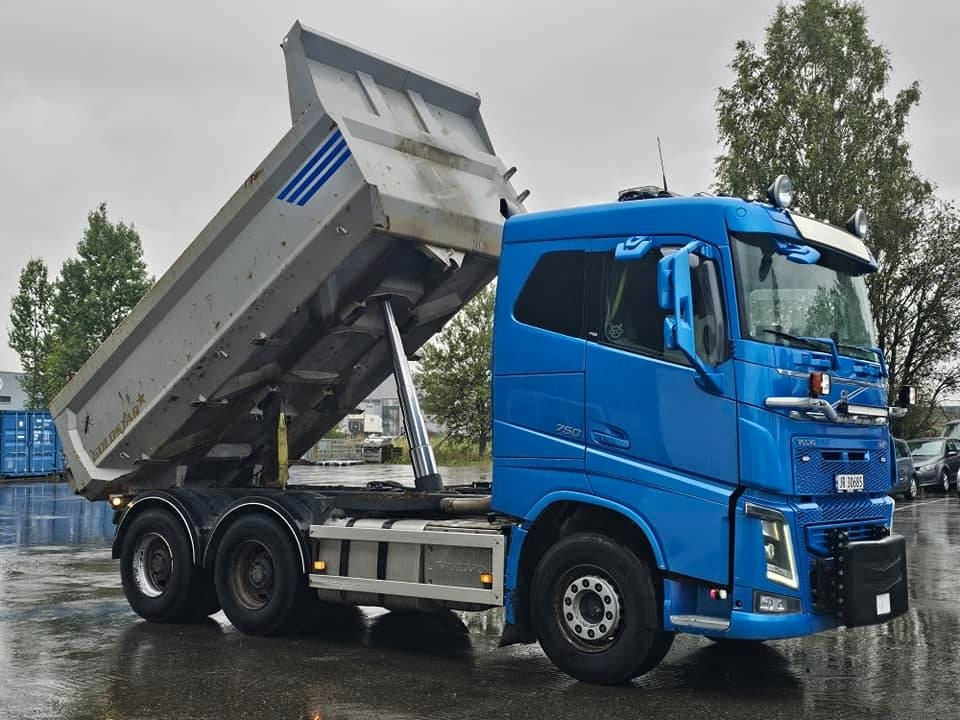 Camión volquete Volvo FH 16 750: foto 7