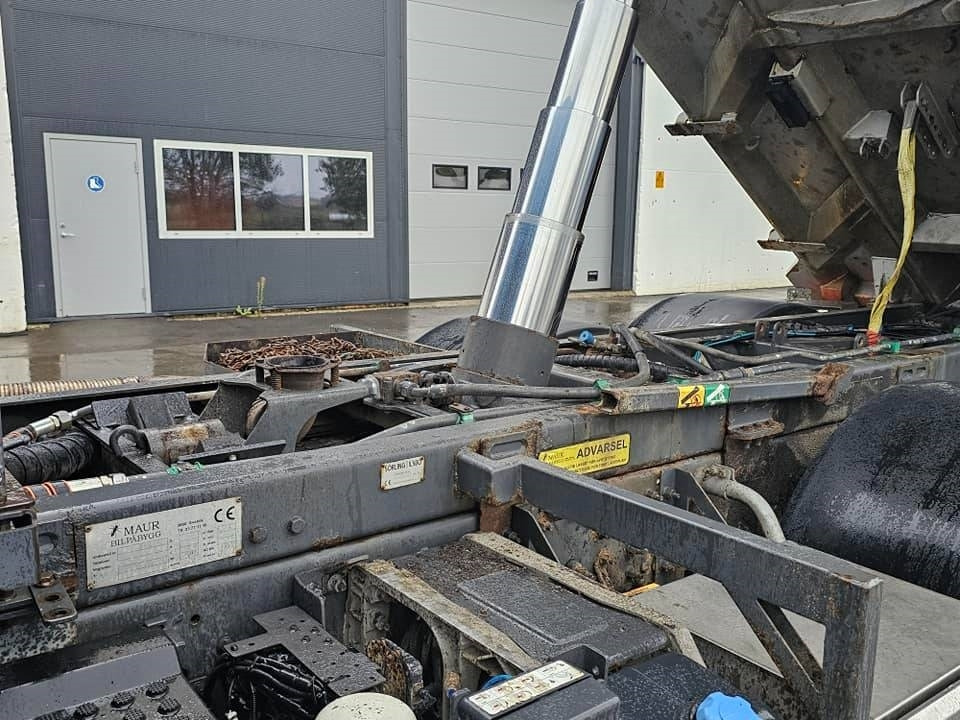 Camión volquete Volvo FH 16 750: foto 13