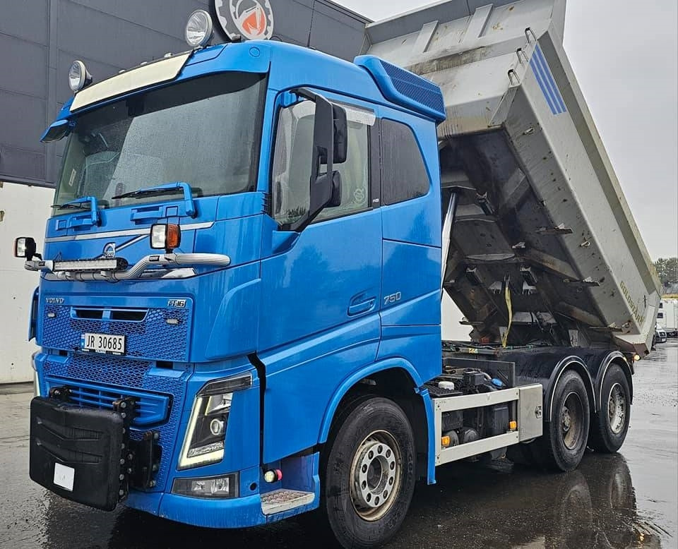Camión volquete Volvo FH 16 750: foto 9