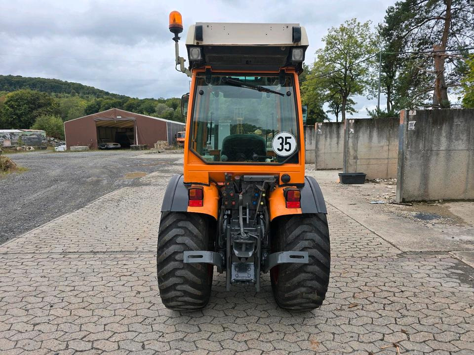 Fendt 206V Schmalspurtraktor Traktor Schlepper Weinbergtraktor 206 208 210 Farmer Favorit Obstbau Weinbau - Tractor: foto 5 Fendt 206V Schmalspurtraktor Traktor Schlepper Weinbergtraktor 206 208 210 Farmer Favorit Obstbau Weinbau - Tractor: foto 5