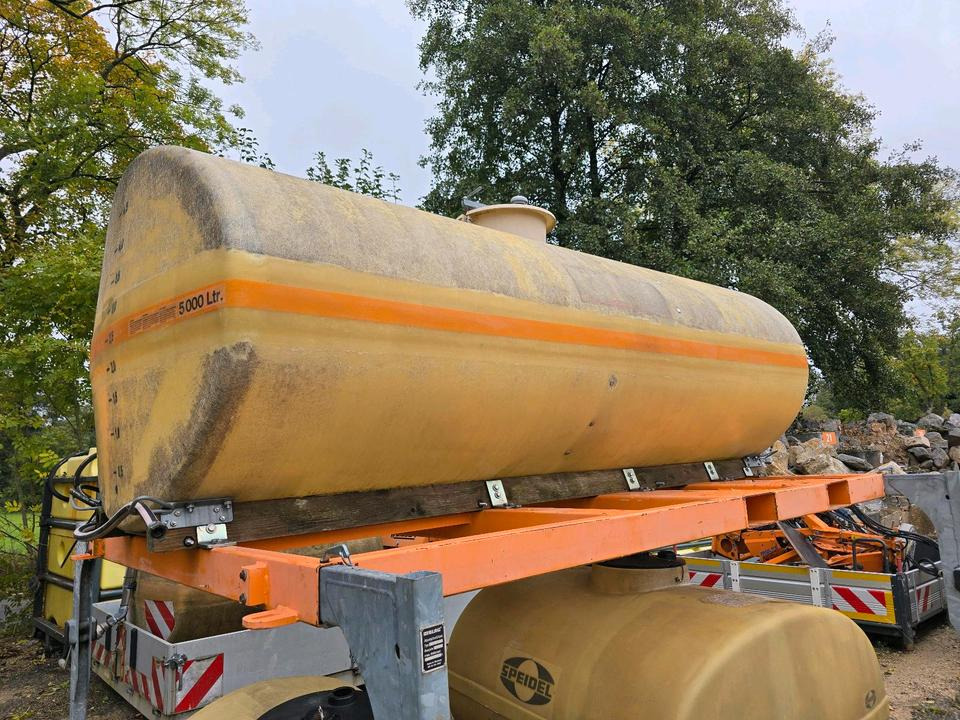 Mulag 5000FL 5m3 Wassertank Speidel Wasserfass für Unimog UGE UGN 405 U300 400 500 427 430 LKW Boschung wassertank Laugentank Bewässerung 5000liter LKW - Contenedor cisterna: foto 2 Mulag 5000FL 5m3 Wassertank Speidel Wasserfass für Unimog UGE UGN 405 U300 400 500 427 430 LKW Boschung wassertank Laugentank Bewässerung 5000liter LKW - Contenedor cisterna: foto 2