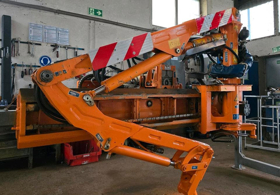 Mulag MFK 500 Mähausleger Böschungsmäher Böschungsmulcher Seitenmulcher 600 für Unimog 405 400 500 430 530 - Desbrozadora de brazo: foto 2 Mulag MFK 500 Mähausleger Böschungsmäher Böschungsmulcher Seitenmulcher 600 für Unimog 405 400 500 430 530 - Desbrozadora de brazo: foto 2