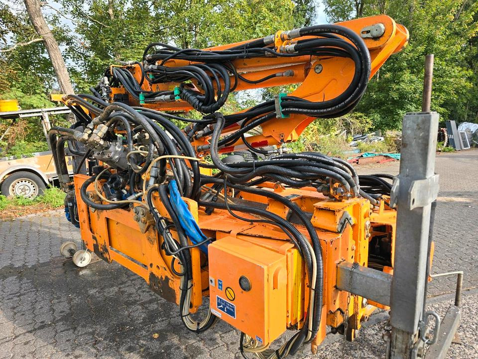 Mulag MFK 600 Mähausleger mit Randstreifenmäher MRF 350 Böschungsmäher Böschungsmulcher Hangmäher MKM 700 FME 600 500 - Desbrozadora de brazo: foto 5 Mulag MFK 600 Mähausleger mit Randstreifenmäher MRF 350 Böschungsmäher Böschungsmulcher Hangmäher MKM 700 FME 600 500 - Desbrozadora de brazo: foto 5