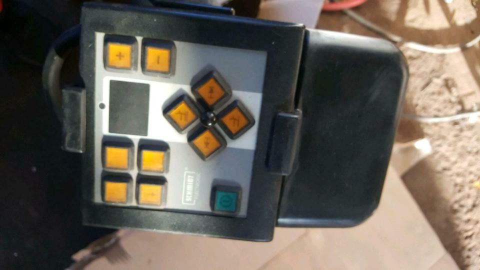 Schneepflug Schmidt Hydraulikanlage Schneeschild Elektrohydraulik - Hidráulica para Vehículo municipal: foto 3 Schneepflug Schmidt Hydraulikanlage Schneeschild Elektrohydraulik - Hidráulica para Vehículo municipal: foto 3