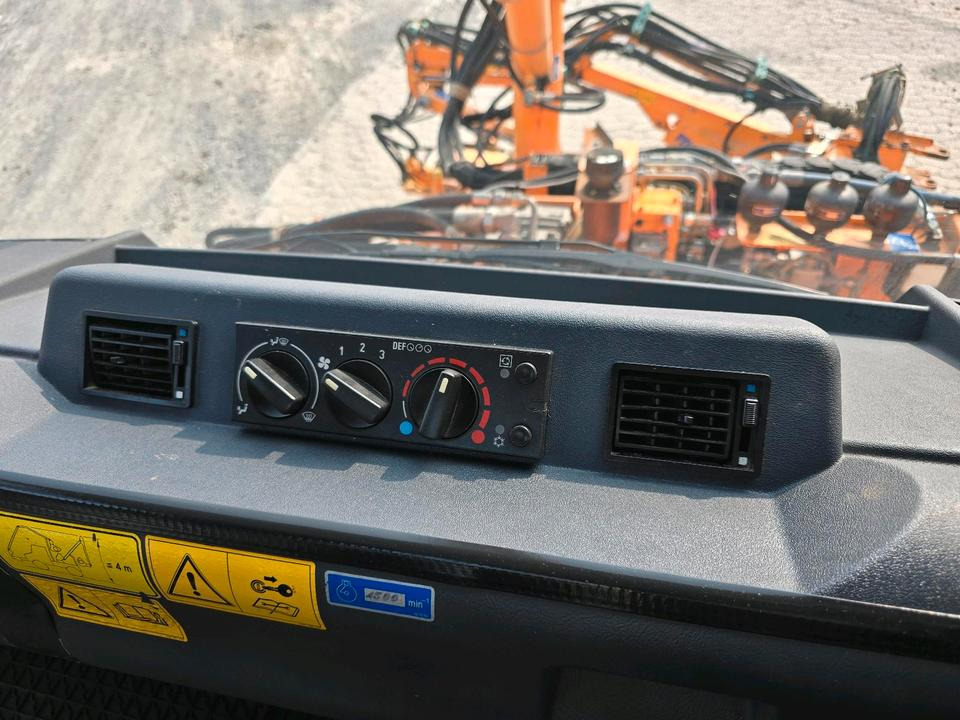 Máquina quitanieve Unimog 405/12 U400 6-Zylinder Mulag Mähausleger MKM 700 UGN UGE 405/10 Mercedes-Benz  U 300 500 Böschungsmäher 400: foto 14