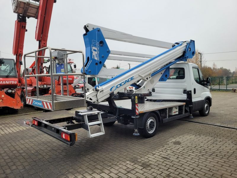 Iveco Daily 35S14 nowy podnośnik koszowy 20 m Socage ForSte 20D SPEED - Camión con plataforma elevadora: foto 4 Iveco Daily 35S14 nowy podnośnik koszowy 20 m Socage ForSte 20D SPEED - Camión con plataforma elevadora: foto 4