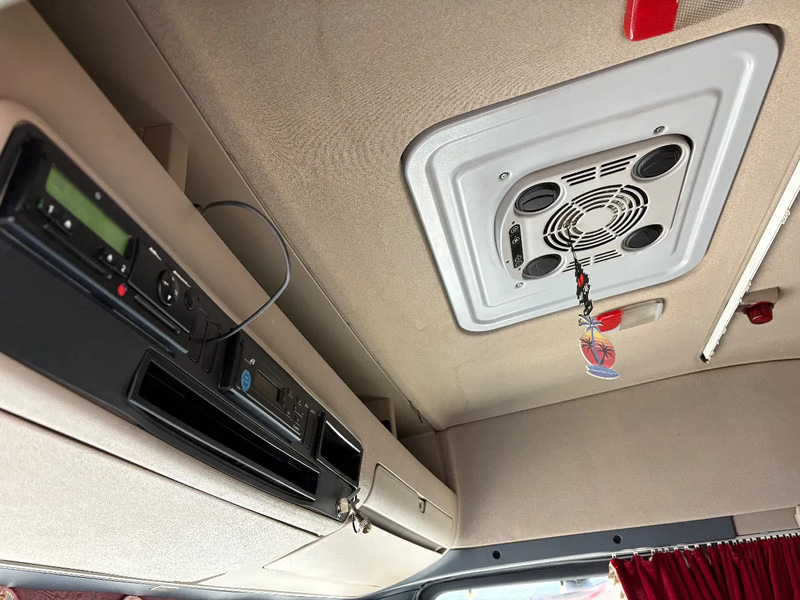 Cabeza tractora Scania R500 V8 / 6x4 / HANDGESCHAKELD / SCHUIFSCHOTEL / HYDRAULIEK / RETARDER /: foto 16 Cabeza tractora Scania R500 V8 / 6x4 / HANDGESCHAKELD / SCHUIFSCHOTEL / HYDRAULIEK / RETARDER /: foto 16