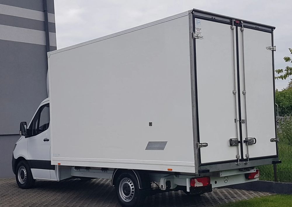 Mercedes-Benz Sprinter KONTENER 8EP 4,12x2,15x2,30 KLIMA 314 CDI MANUAL KRAJOWY AC - Furgoneta caja cerrada: foto 3 Mercedes-Benz Sprinter KONTENER 8EP 4,12x2,15x2,30 KLIMA 314 CDI MANUAL KRAJOWY AC - Furgoneta caja cerrada: foto 3