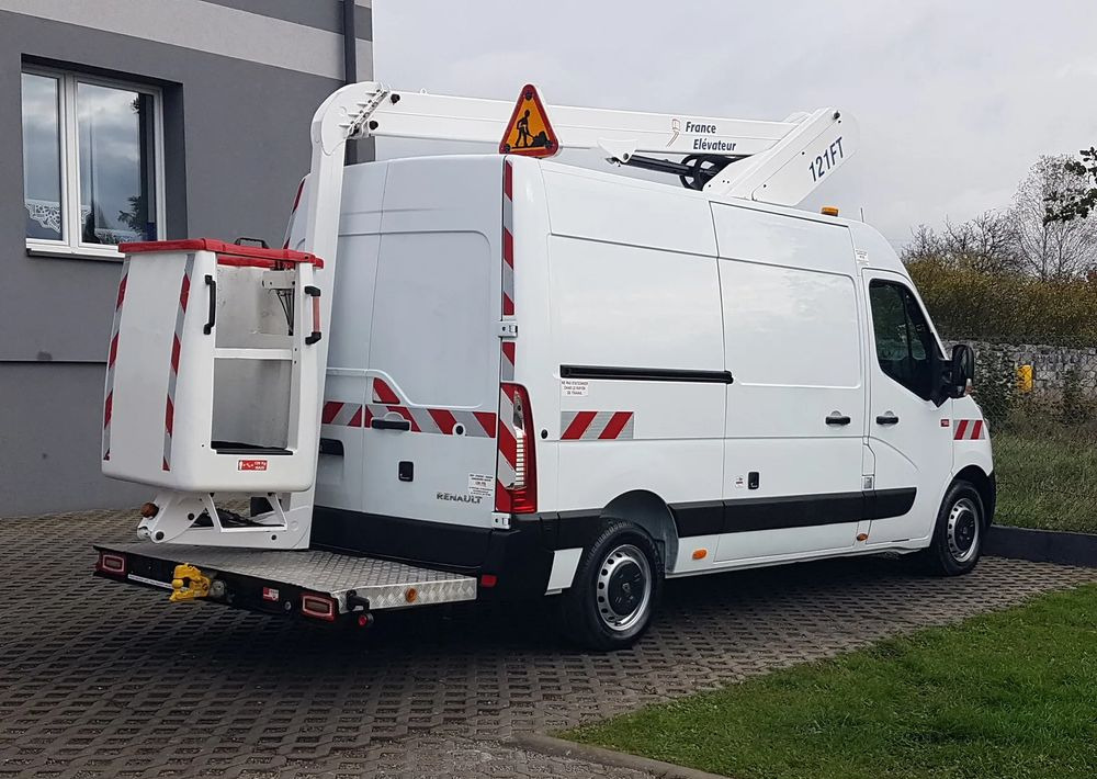 Renault MASTER L2H2 ZWYŻKA UDT PODNOŚNIK KOSZOWY FRANCE ELEVATEUR - Camión con plataforma elevadora: foto 4 Renault MASTER L2H2 ZWYŻKA UDT PODNOŚNIK KOSZOWY FRANCE ELEVATEUR - Camión con plataforma elevadora: foto 4