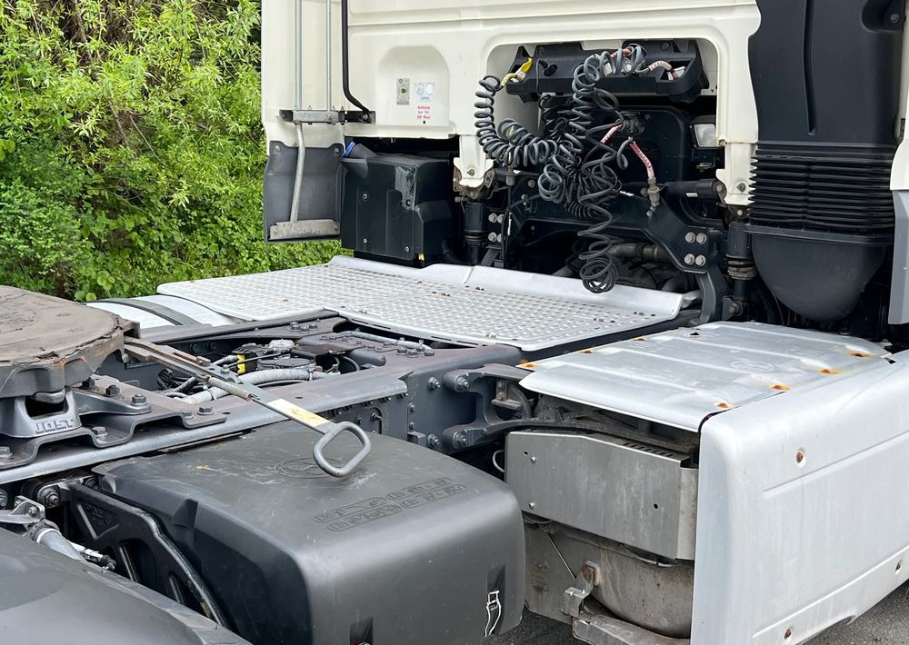 Cabeza tractora DAF *DAF XF 106 410 Euro 6 * Sprowadzony * Klima Retarder * Bardzo Dobry Stan * Ciągnik Siodłowy: foto 14 Cabeza tractora DAF *DAF XF 106 410 Euro 6 * Sprowadzony * Klima Retarder * Bardzo Dobry Stan * Ciągnik Siodłowy: foto 14