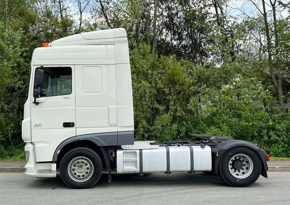 Cabeza tractora DAF *DAF XF 106 410 Euro 6 * Sprowadzony * Klima Retarder * Bardzo Dobry Stan * Ciągnik Siodłowy: foto 18 Cabeza tractora DAF *DAF XF 106 410 Euro 6 * Sprowadzony * Klima Retarder * Bardzo Dobry Stan * Ciągnik Siodłowy: foto 18