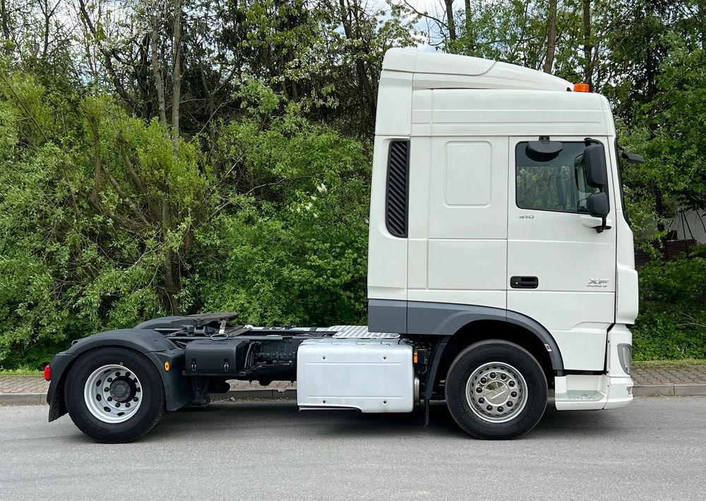 Cabeza tractora DAF *DAF XF 106 410 Euro 6 * Sprowadzony * Klima Retarder * Bardzo Dobry Stan * Ciągnik Siodłowy: foto 9 Cabeza tractora DAF *DAF XF 106 410 Euro 6 * Sprowadzony * Klima Retarder * Bardzo Dobry Stan * Ciągnik Siodłowy: foto 9