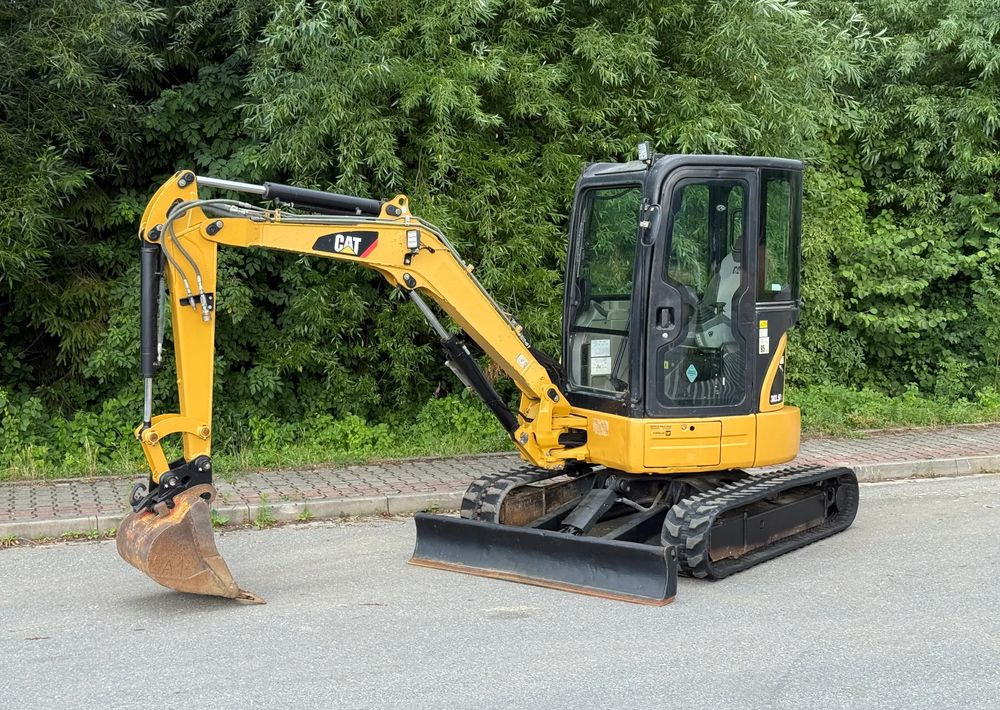 Caterpillar Minikoparka * CAT 303.5 E CR * Sprowadzona ! * Bardzo Dobry Stan * Minikoparka - Excavadora de cadenas: foto 1 Caterpillar Minikoparka * CAT 303.5 E CR * Sprowadzona ! * Bardzo Dobry Stan * Minikoparka - Excavadora de cadenas: foto 1