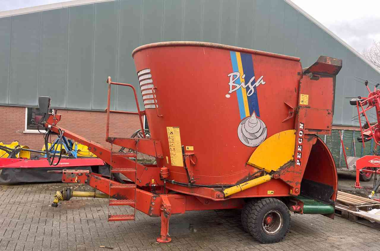 Peecon BIGA 10 voermengwagen, laadklep, voermachines - Desensiladora: foto 1 Peecon BIGA 10 voermengwagen, laadklep, voermachines - Desensiladora: foto 1