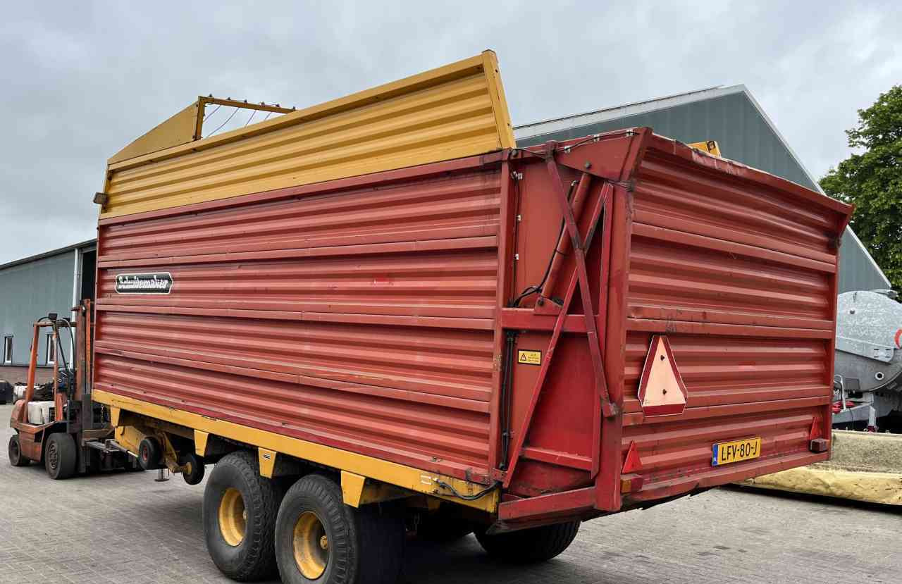 Schuitemaker Rapide 100 Ladewagen/Opraapwagen Weidebouwmachines - Remolque autocargador: foto 3 Schuitemaker Rapide 100 Ladewagen/Opraapwagen Weidebouwmachines - Remolque autocargador: foto 3
