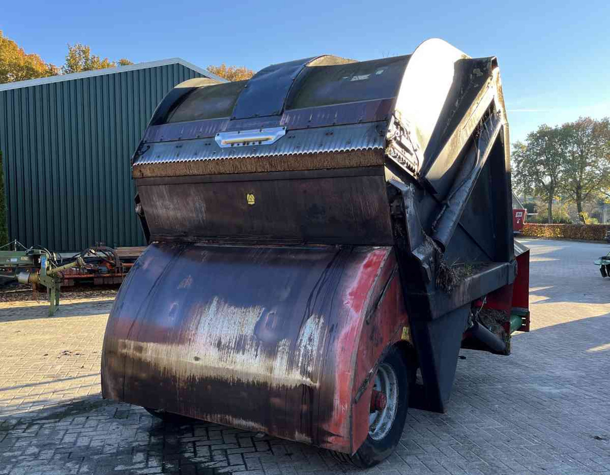 Trioliet Triomix 1200 zelfladende voermengwagen voermachines - Desensiladora: foto 3 Trioliet Triomix 1200 zelfladende voermengwagen voermachines - Desensiladora: foto 3