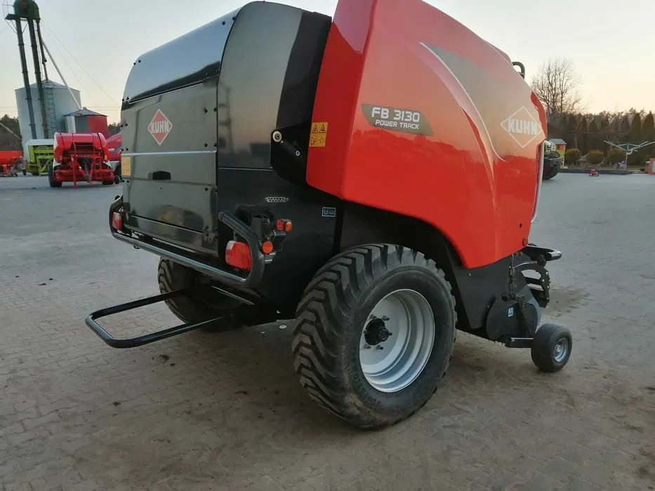 Prasa rolująca Kuhn 3130 Power track 2017r. - Rotoempacadora: foto 4 Prasa rolująca Kuhn 3130 Power track 2017r. - Rotoempacadora: foto 4