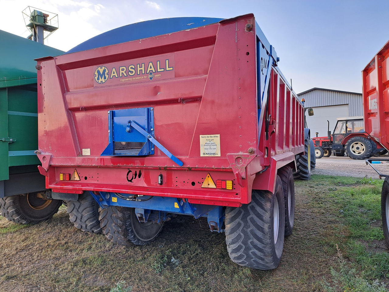 Przyczepa skorupowa Marshall 15 ton - Remolque agrícola: foto 5 Przyczepa skorupowa Marshall 15 ton - Remolque agrícola: foto 5