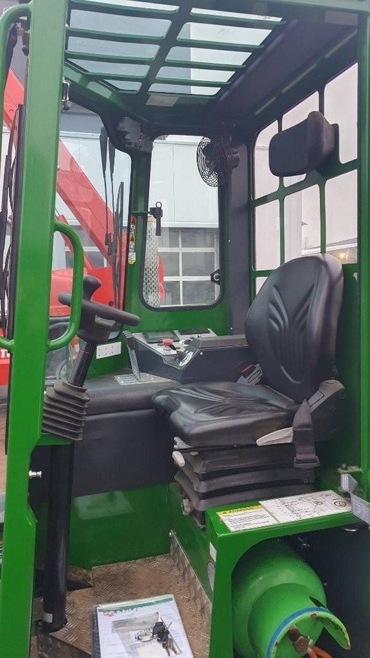 Leasing de Combilift C 4000 LPG DEMO 196hrs  Combilift C 4000 LPG DEMO 196hrs: foto 11