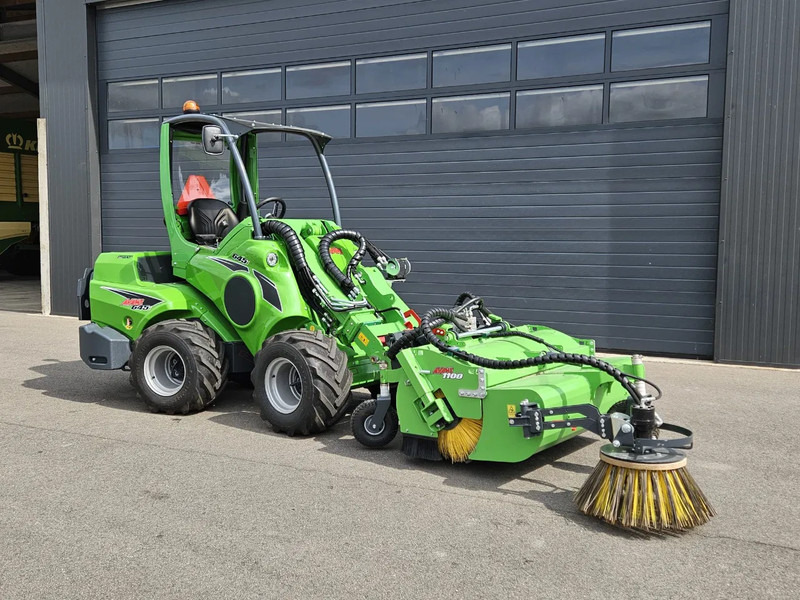 Avant 645i Rental mini-shovel - Minicargadora de cadenas: foto 1 Avant 645i Rental mini-shovel - Minicargadora de cadenas: foto 1