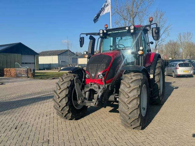 Tractor Valtra N134 Hitech: foto 18
