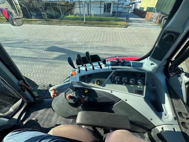 Tractor Valtra N134 Hitech: foto 11