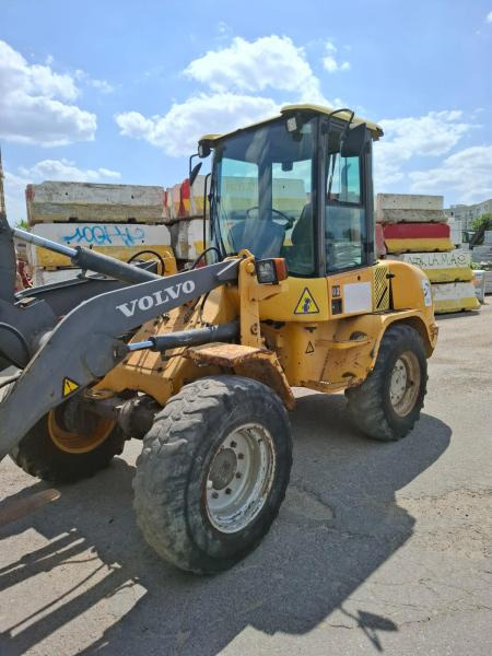 Volvo L 30 - Cargadora de ruedas: foto 2 Volvo L 30 - Cargadora de ruedas: foto 2